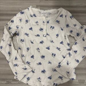 Abercrombie Kids White and Blue Patterned Top